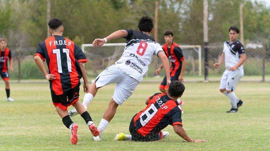D. Puerto Montt vs Colo Colo Cúp QG Chile