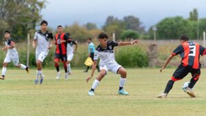 D. Puerto Montt vs Rangers de Talca Hạng 2 Chile